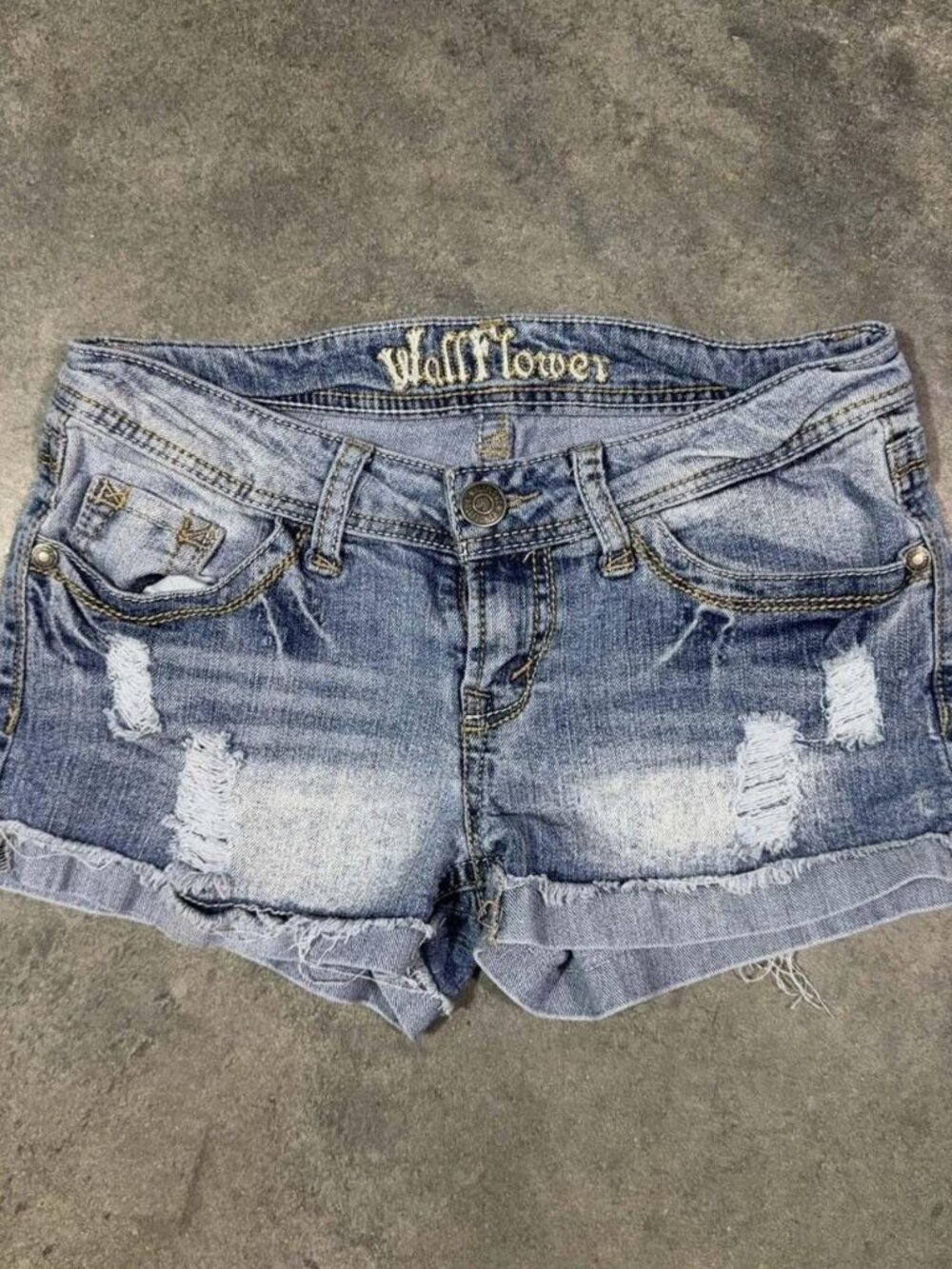 WallFlower Jean Shorts Light Wash Distressed Raw Hem Y2K